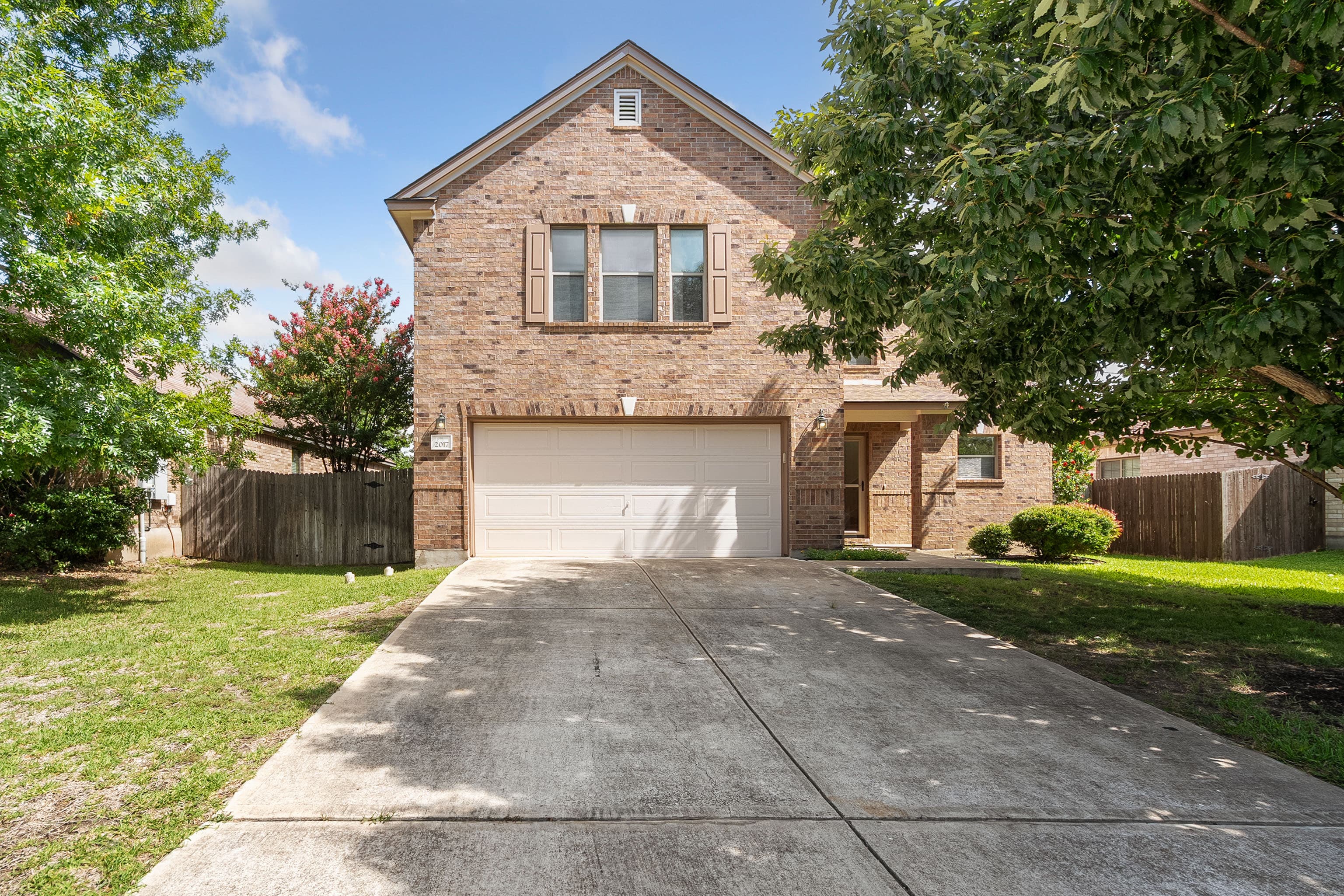 2017 Woodway Dr
