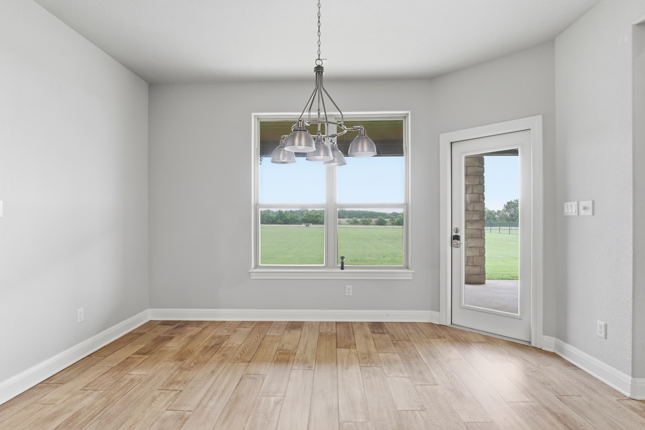 2440 Greatwood Trl - Dining